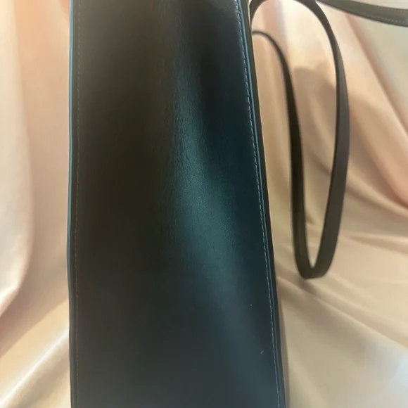 Coach Leather Tote Bag with Matching Wristlet - Picture 14 of 14